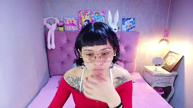 charlottemoonxz online show from March 5, 6:59 pm