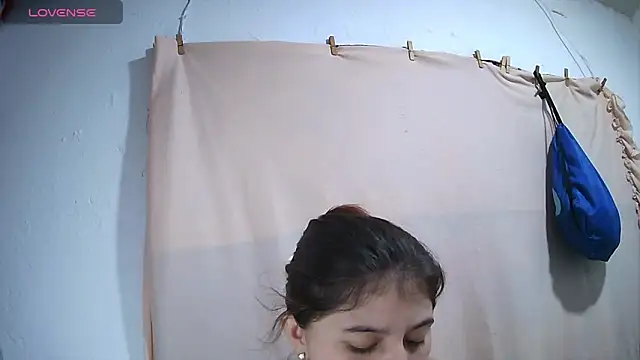 Snapshot of lynieh- chatting on March 23, 8:57 pm lynieh- online show from March 23, 8:57 pm