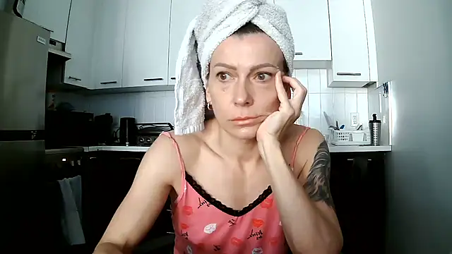 anechka1 online show from June 24, 1:21 pm