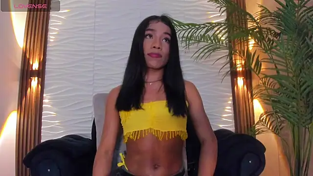 Snapshot of kimberly_Gonzalez1 chatting on March 21, 4:28 am kimberly Gonzalez1 online show from March 21, 4:28 am