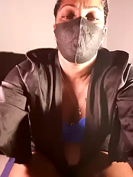 Snapshot of Kim_kardashia1 chatting on December 25, 3:29 am Kim kardashia1 online show from December 25, 3:29 am