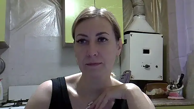 AshleyXHoney online show from December 13, 5:27 am