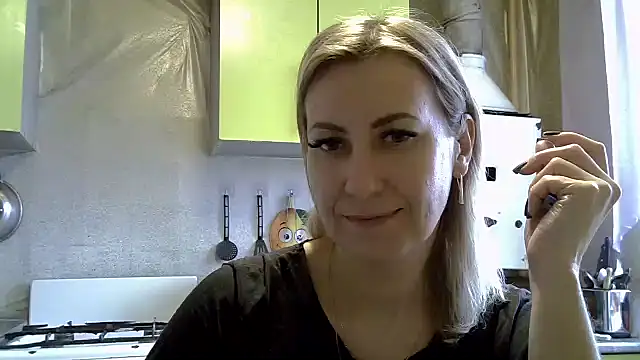 AshleyXHoney online show from January 14, 9:35 am