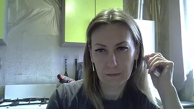 AshleyXHoney online show from April 29, 6:39 am