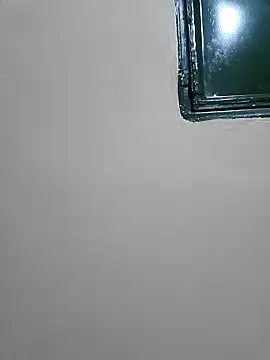 julietunderwoood online show from November 2, 4:31 pm