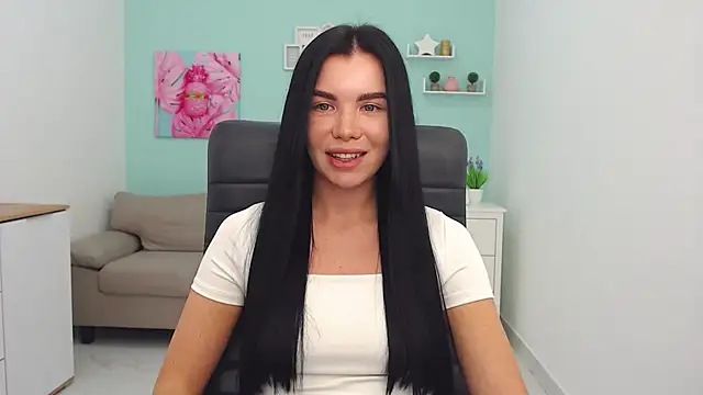 MadisonGomes online show from December 18, 12:40 pm