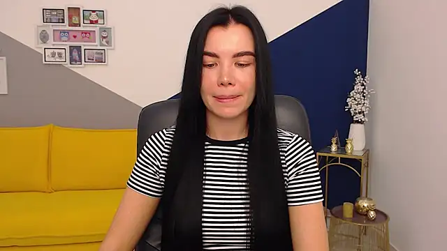 MadisonGomes online show from December 22, 9:11 am
