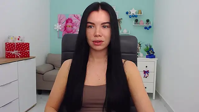 MadisonGomes online show from January 2, 5:35 am