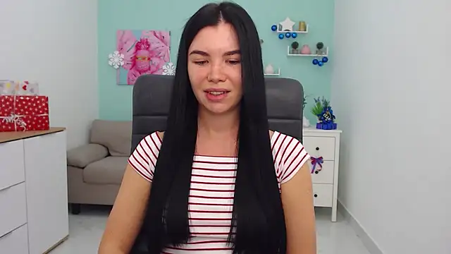MadisonGomes online show from January 8, 7:45 am