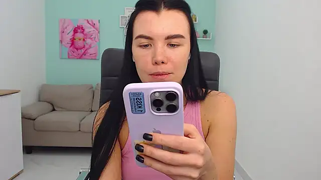 MadisonGomes online show from February 6, 10:15 am