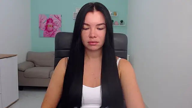 MadisonGomes online show from September 18, 6:15 am