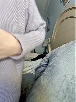 MilfyMrsRobinson online show from February 19, 11:57 pm