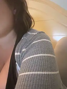 Snapshot of MilfyMrsRobinson chatting on November 14, 1:48 am MilfyMrsRobinson online show from November 14, 1:48 am