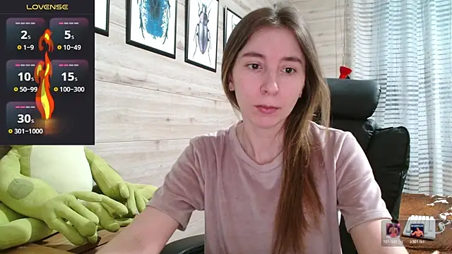 Snapshot of Wowpornoo chatting on April 4, 2:58 pm Wowpornoo online show from April 4, 2:58 pm