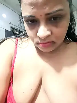 Snapshot of Love_Jenny chatting on January 1, 8:45 am Love Jenny online show from January 1, 8:45 am