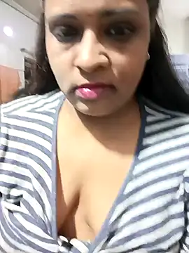 Snapshot of Love_Jenny chatting on January 18, 2:33 pm Love Jenny online show from January 18, 2:33 pm