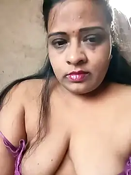 Snapshot of Love_Jenny chatting on January 28, 6:05 am Love Jenny online show from January 28, 6:05 am