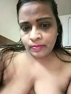 Snapshot of Love_Jenny chatting on February 1, 2:45 pm Love Jenny online show from February 1, 2:45 pm