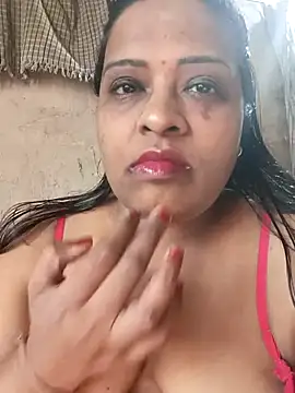 Snapshot of Love_Jenny chatting on February 18, 4:58 am Love Jenny online show from February 18, 4:58 am