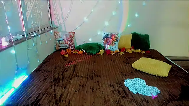 Snapshot of LizaSenri chatting on September 26, 7:29 pm LizaSenri online show from September 26, 7:29 pm