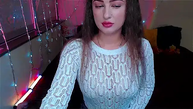 Snapshot of LizaSenri chatting on October 18, 6:16 am LizaSenri online show from October 18, 6:16 am