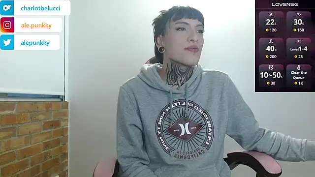 charlotbelucci  online show from October 30, 10:27 am