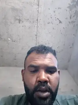 Snapshot of ListedLoin chatting on October 11, 6:23 am ListedLoin online show from October 11, 6:23 am