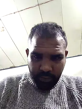 Snapshot of ListedLoin chatting on November 17, 12:27 am ListedLoin online show from November 17, 12:27 am