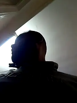 Snapshot of ListedLoin chatting on November 17, 7:30 pm ListedLoin online show from November 17, 7:30 pm