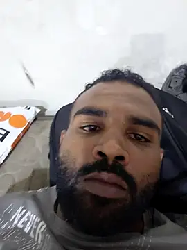 Snapshot of ListedLoin chatting on November 24, 2:17 pm ListedLoin online show from November 24, 2:17 pm