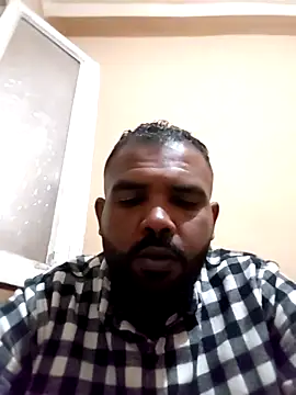 Snapshot of ListedLoin chatting on November 29, 8:01 pm ListedLoin online show from November 29, 8:01 pm