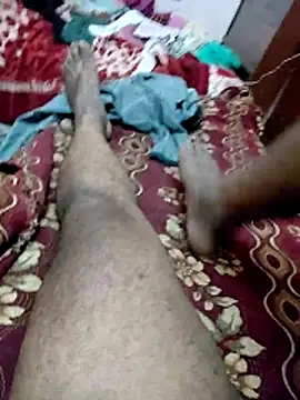 Snapshot of ListedLoin chatting on December 4, 10:51 pm ListedLoin online show from December 4, 10:51 pm