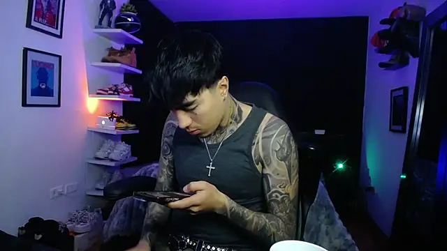 Snapshot of jung_dragon chatting on October 28, 7:56 am jung dragon online show from October 28, 7:56 am