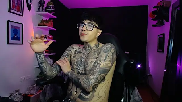 Snapshot of jung_dragon chatting on November 22, 4:11 am jung dragon online show from November 22, 4:11 am