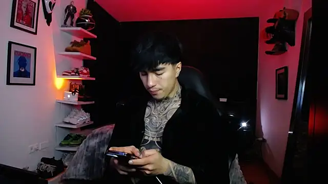 Snapshot of jung_dragon chatting on November 25, 6:57 am jung dragon online show from November 25, 6:57 am