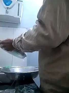 Snapshot of myhot1551 chatting on December 26, 12:59 pm myhot1551 online show from December 26, 12:59 pm