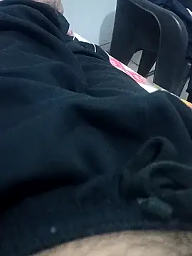 Snapshot of myhot1551 chatting on March 21, 6:51 pm myhot1551 online show from March 21, 6:51 pm