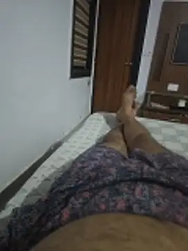 Snapshot of Loveboycurvy chatting on May 27, 5:10 pm Loveboycurvy online show from May 27, 5:10 pm