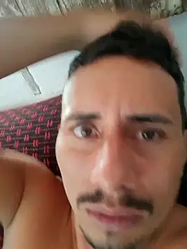 Snapshot of luissilva0071 chatting on May 7, 12:21 pm luissilva0071 online show from May 7, 12:21 pm