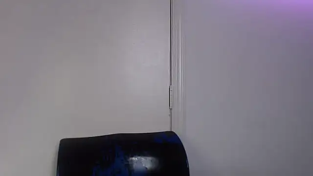 Abril Squirt online show from July 28, 9:03 pm