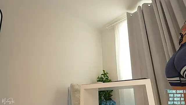 mimmyfit1 online show from November 11, 4:51 pm