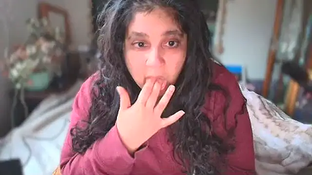 MelanieFawker online show from January 25, 11:43 pm