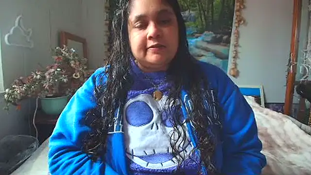 MelanieFawker online show from February 14, 5:25 pm