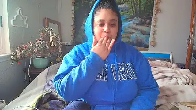 MelanieFawker online show from February 15, 5:07 pm