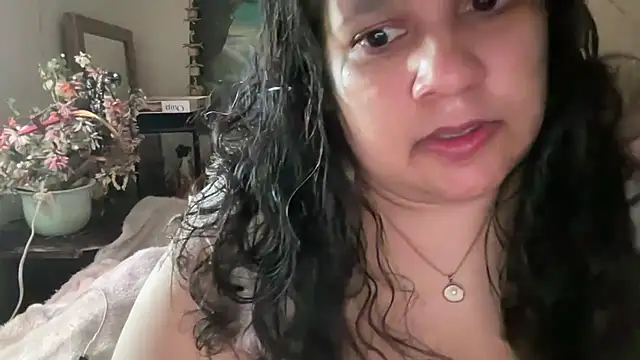 MelanieFawker online show from October 12, 6:51 pm