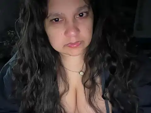 MelanieFawker online show from November 18, 2:21 pm