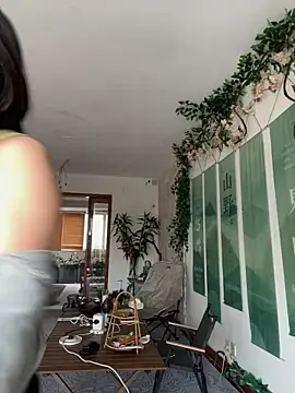 Snapshot of Eliza-E chatting on March 27, 3:01 am Eliza-E online show from March 27, 3:01 am