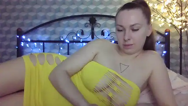 Snapshot of _Leslyy_Solo_1 chatting on January 28, 1:05 pm Leslyy Solo 1 online show from January 28, 1:05 pm