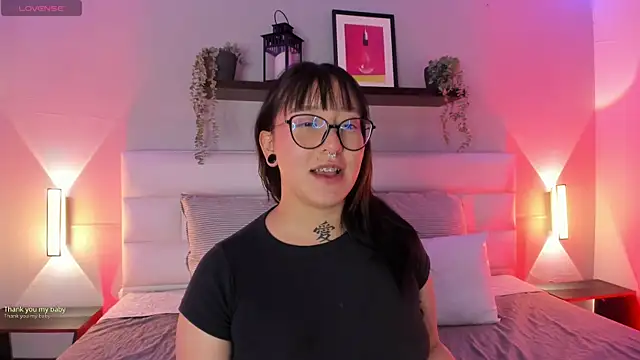sofi bakerr online show from July 23, 12:03 pm