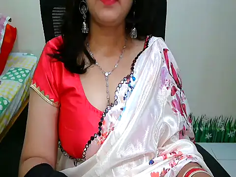 Inviting Aanya online show from October 18, 4:04 am